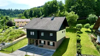 Expose Preis-Leistungs-Hammer - Massives Einfamilienhaus mit großem Grundstück und Potenzial