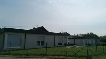 Expose Günstiger und geräumiger 3-Zimmer-Bungalow mit EBK in Frankenburg am Hausruck
