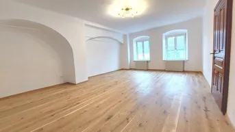 Expose PRIVAT! Neu renovierte 3,5-Zimmer-Wohnung mit historischem Flair