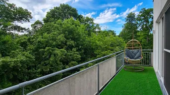 Expose Endlich Ruhe - Balkonruhelage mit Schloßblick