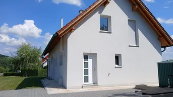 Expose Vulkanland: Neubau in Ruhelage mit schöner Aussicht - Kaufoption 