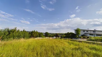 Expose Tauchen Sie ein im Waldviertel: ZWETTL - Grundstück mit Grünblick ab 859 m² - AUFGESCHLOSSEN