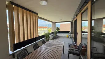 Expose Neuwertige Maisonette in Sulz: 5 Zimmer, Balkon, Terrasse – Wohnen mit Option auf separates Büro/Praxis