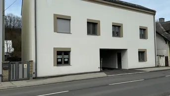 Expose Erstbezugs Reihenhaus auf 3-Etagen in Viehofen