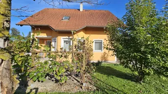 Expose Gabersdorf! - Gepflegtes Einfamilienhaus mit Terrasse und Doppel-Carport in Siedlungslage!