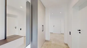 Expose Stilvolle Doppelhaushälfte mit Pool, Designküche und Wohlfühlambiente