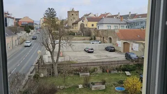 Expose Wohnen am Park - helle, freundliche 2 Zimmer-Wohnung, zentraler Vorraum - vis à vis der Bezirkshauptmannschaft