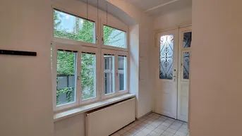 Expose Urbanes Wohnen, Ruheoase 3 Zimmer Altbau 4.Stock ohne Lift