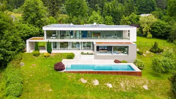 Expose Luxusvilla-Ein Traumhaus inmitten der Natur mit erstklassiger Ausstattung