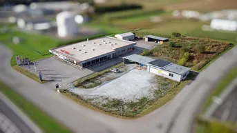 Expose Gewerbeimmobilie mit Top-Verkehrsanbindung und vielseitigen Nutzungsmöglichkeiten