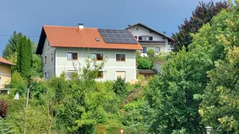 Expose Wohnhaus mit Garten zu vermieten 