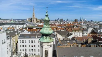 Expose EXKLUSIVE DG WOHNUNG IM HISTORISCHEN PALAIS - LUXUSAUSSTATTUNG, DACHTERRASSE, RUHELAGE