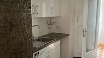Expose Traumhafte Altbau-Wohnung in Graz! 73.8m², € 843,33 Miete, Balkon, gepflegt, inkl. Einbauküche &amp; Personenaufzug.