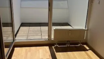 Expose ANLEGERWOHNUNG in Graz, Bezirk St. Leonhard: 2 Zimmer davon 1 Zimmer Essen/Kochen/Wohnen, Terrasse,