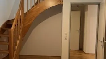 Expose Urbane RARITÄT, Graz erleben: Moderne, gepflegte 3-Zimmer Wohnung plus Galerie, davon 1 Zimmer Kochen-/Essen-/ Wohnen, mit Stadtblick, nähe Kunsthaus, 5 Gehminuten zum Grazer Hauptplatz!