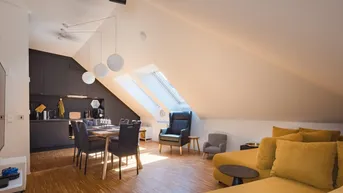 Expose Traumhaft schöne Dachgeschoßwohnung in bester Innenstadtlage: 3 Zimmer, 89m², Klimaanlage...!