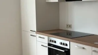 Expose Sanierte lichtdurchflutete Wohnung im Zweifamilienhaus in Graz St. Peter- 70m² ERSTBEZUG, 3 Zimmer: davon Essen/Kochen und Wohnzimmer, Schlafzimmer