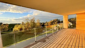 Expose 122m² große 3-Zimmer-Maisonettewohnung mit Seeblick und Zweitwohnsitzmöglichkeit am Eichenberg!