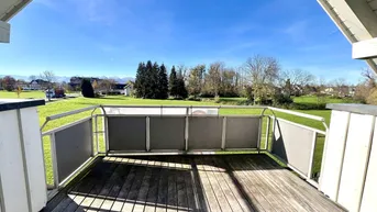 Expose 4-Zimmer Dachgeschosswohnung mit Balkon!