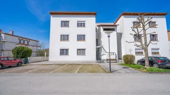Expose Mit Charme und Aussicht - 3 Zimmer mit Blick ins Grüne