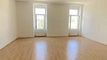 Expose Vier-Zimmer-Altbauwohnung, unbefristet mit Untermietrecht - Airbnb, Büro tauglich !