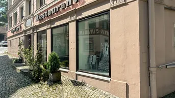 Expose Schmuckstück für kreative Köpfe