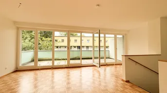 Expose Zweistöckige 4-Zimmerwohnung mit großer Terrasse