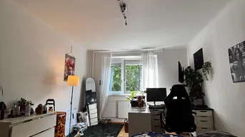 Expose großes WG Zimmer in Uni-Nähe 🫶🏼