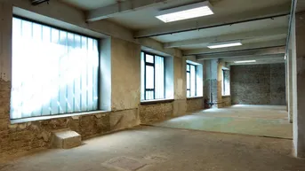 Expose Studio Werkstatt Loft zentral + ruhig