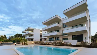 Expose Luxuriöse, voll ausgestattete 3-Zimmer-Apartments/Terrasse/Garten/TG-Platz und Privatpool!