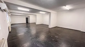 Expose Universelle Liegenschaft mit der Möglichkeit der Bebauung, Baugenehmigung vorhanden, hervorragende Infrastruktur / Lend Graz