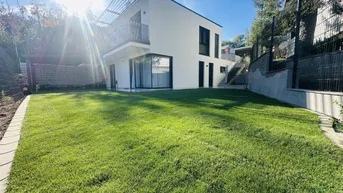 Expose AKTIONSPREIS! Exklusive Doppelhaushälften inkl. Terrasse/Garten + Balkon 4-5 Zimmer! TRAUMAUSBLICK auf Burg Liechtenstein! SCHLÜSSELFERTIG!