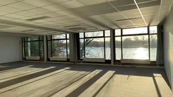 Expose Büro/Gewerbefläche mit Blick auf das Kaiserwasser