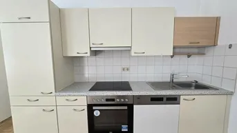 Expose Schöne 2 Zimmer Wohnung - Innenhofseitig - ab sofort verfügbar!