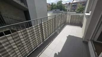 Expose Wunderschöne Wohnung mit Balkon - Hofseite!
