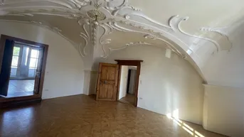 Expose Historisches Anwesen Regenharthaus direkt am Hauptplatz von Perchtoldsdorf zu verkaufen.