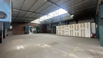 Expose Lagerhalle mit Büro in Krems zu vermieten!