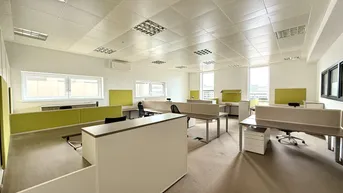 Expose Hochwertiges Büro im 1.OG in TOP Frequenzlage direkt an der Autobahnabfahrt Vorchdorf!