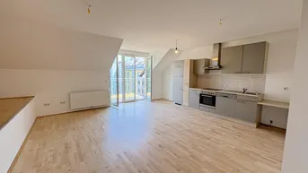 Expose Stilvolle Altbau-DG-Wohnung, saniert und sofort verfügbar!