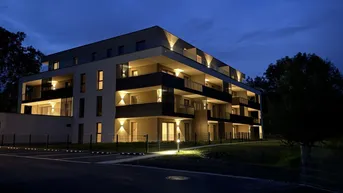Expose Neubauwohnung in Schleißheim/ Farnholz - Penthousewohnung 3.OG/TOP 15 mit großzügiger Dachterrasse/2 TGP inklusive