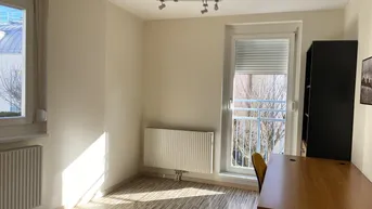 Expose AUFSPERREN und EINZIEHEN - extrem gepflegt helle 3 Zimmerwohnung in ruhiger zentraler Grünlage - sofort verfügbar