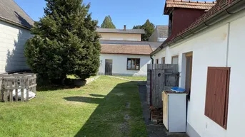 Expose Ehemaliger Streckhof mit großzügigem Garten und Lagerflächen. Ist auch als Baugrund hervorragend geeignet.