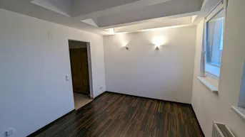 Expose Helle Maisonette Wohnung (ca. 40m²) zu vermieten! Perfekt für Singles oder Pärchen!