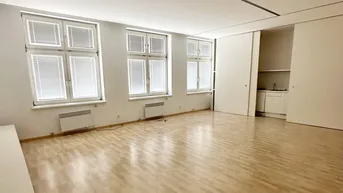 Expose Exklusives Immobilienpaket im Zentrum von Wiener Neustadt: 4 Wohnungen + 2 Geschäftslokale