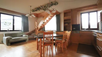 Expose TRAUMHAFTES APARTMENT - Stilvolle 4-Zimmer Wohnung in RUHELAGE