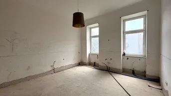 Expose Charmante 2-Zimmer-Altbauwohnung mit Ausbaupotenzial – Teilsaniert, sofort verfügbar
