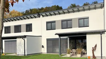 Expose Neubau- Reihenhaus mit Garten und Doppelcarport