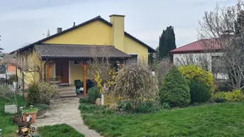 Expose Notverkauf Toller Preis! Einfamilienhaus mit Garten sucht nette Familie - Koffer packen und einziehen!