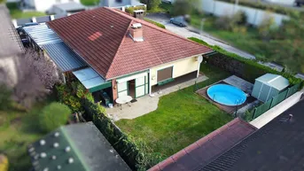 Expose Jetzt Zuschlagen und direkt einziehen! Großzügiger Bungalow in gemütlicher Siedlungslage!