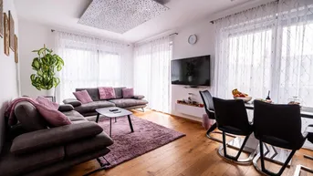 Expose Aufgepasst: Sonniger Single- oder Pärchentraum mit Balkon und TG Parkplatz!